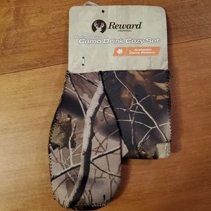 NWT Reward Original Bottle and Can Camo Drink Cozy Set